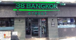Mumbai South East Asian Restaurant: 38 Bangkok Street, Fort