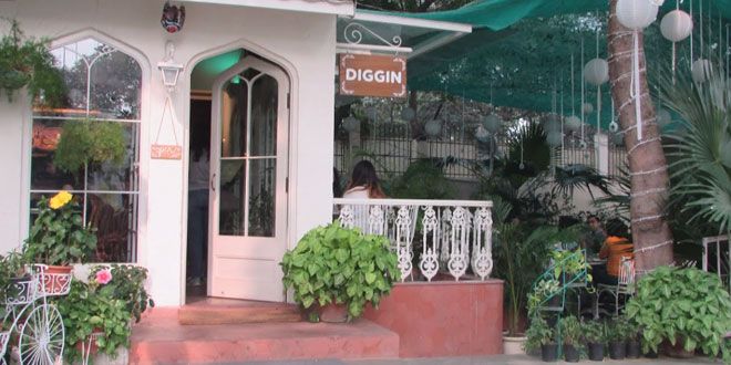 Diggin, Chanakyapuri, New Delhi Cafe Restaurant
